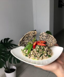 Bánh đa chiên xúc hến xào